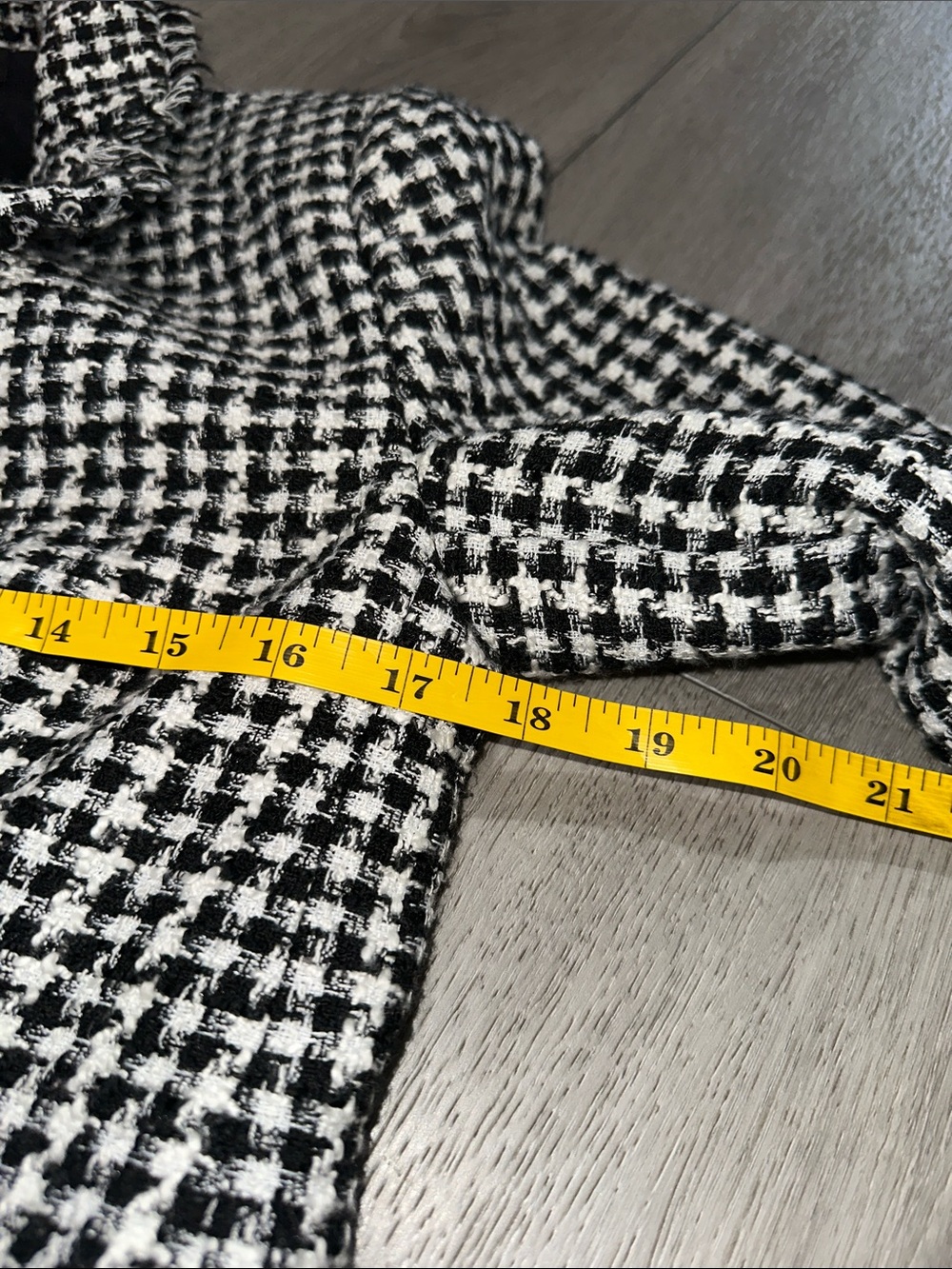 Ann Taylor Black and White Houndstooth Blazer size 0 - Picture 7 of 10